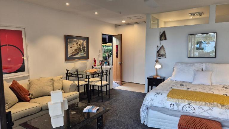 Rose House - Ferienwohnung Mahurangi