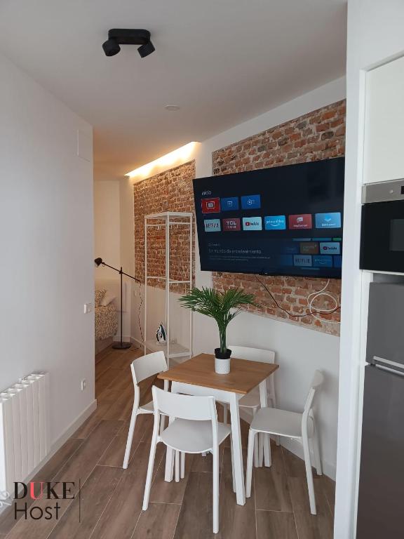 Francos Rodriguez2 Apartments - B&B Madrid