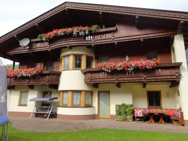 Ferienhaus Regina - B&B Tux
