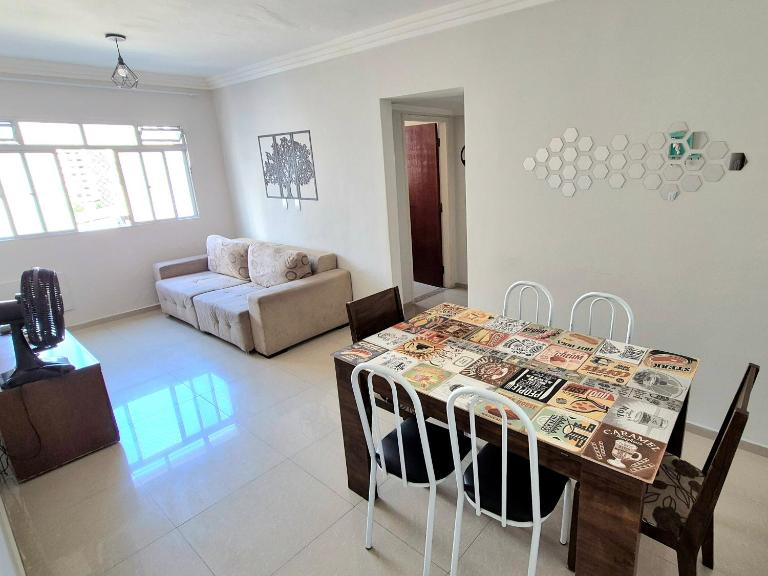 Praia Grande com wifi, Ar cond, smart TV e Kit Praia à 150m da areia - Bed and Breakfast Praia Grande