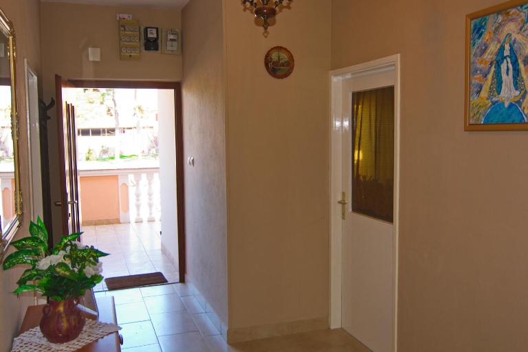 Apartment and Rooms Toka - B&B Zara