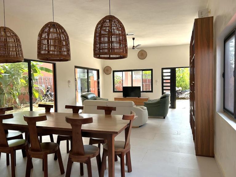Quiet Villa Near Sea, Cotonou - Ferienwohnung Seme-Podji