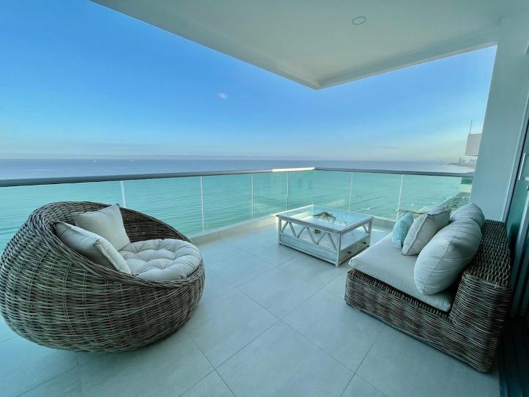Lovely apartment in front the beach - B&B Coveñas