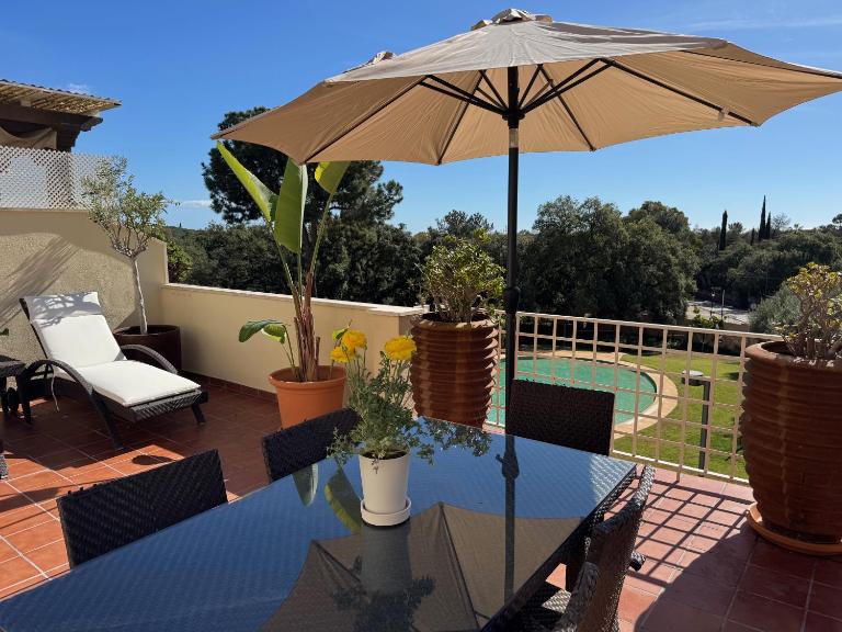 Piso-Lechuza Elviria Marbella 2 Bedrooms 4 guests Penthouse-Maisonette Apartment in Elviria-Marbella- Urb Los Jardines de Santa Maria Golf - Ferienwohnung Marbella