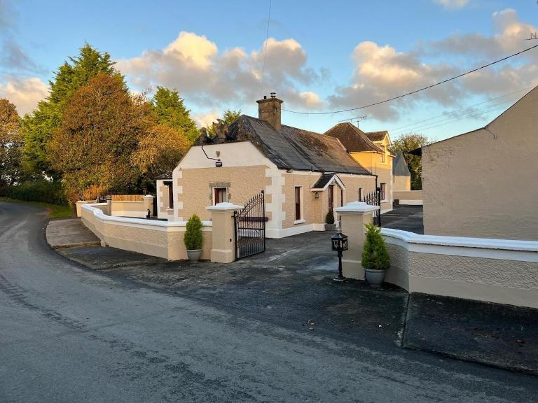 Windmill House, Clongill - B&B Navan