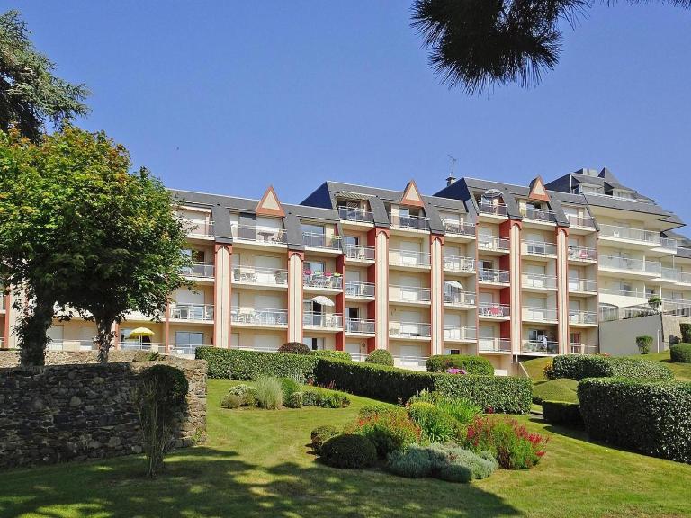 Apartment in St Quay near Seven Beaches - B&B Saint-Quay-Portrieux