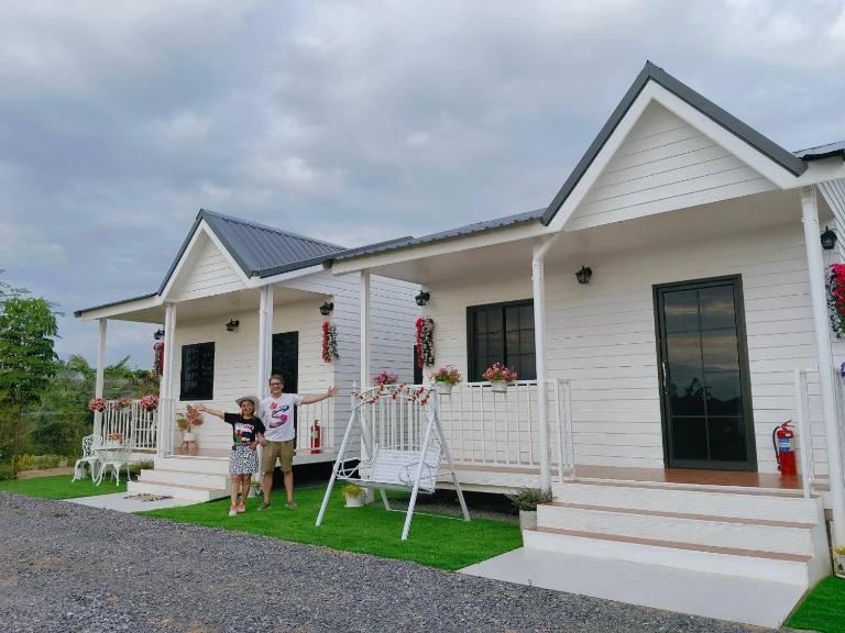 FarmStay Tawanchai ฟาร์มสุขตะวันฉาย YS - B&B Ban Fak Huai