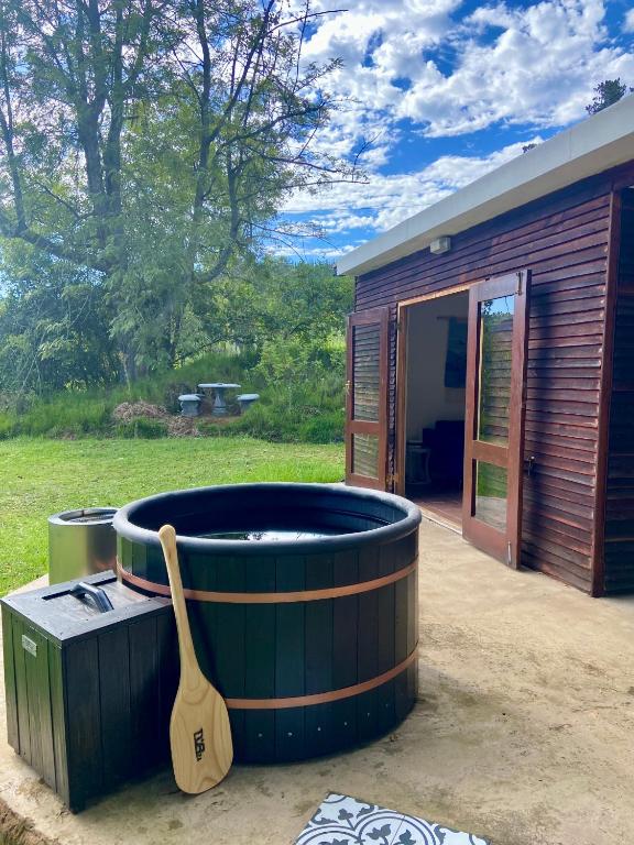 Soul Forest cabin Nature retreat with hot tub - B&B Sedgefield
