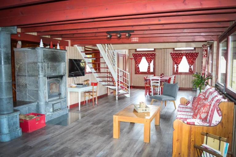 Chalet familial à Vagney + Jardin et Terrain de Bowling - Chambres d'hôtes Vagney