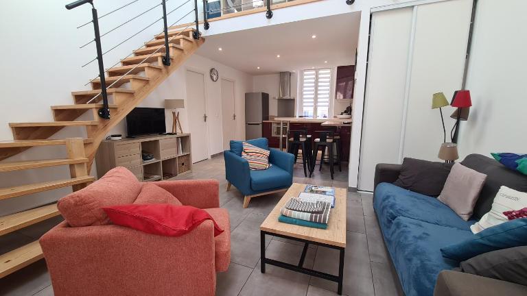 Villa LaDoRe, Apt 2 chambres dans maison, 55m2, 100m des plages, parking - B&B Rocabruna