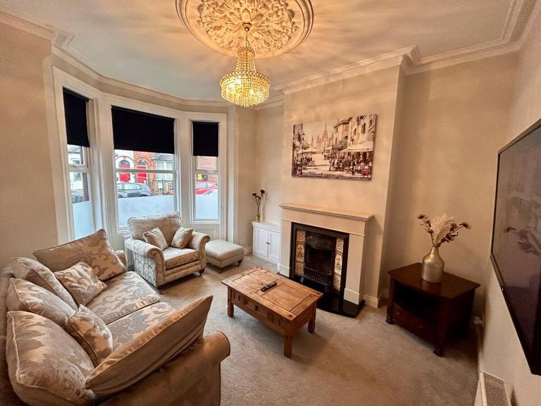 Beautifully Restored Victorian Home in the City - Chambres d'hôtes Belfast
