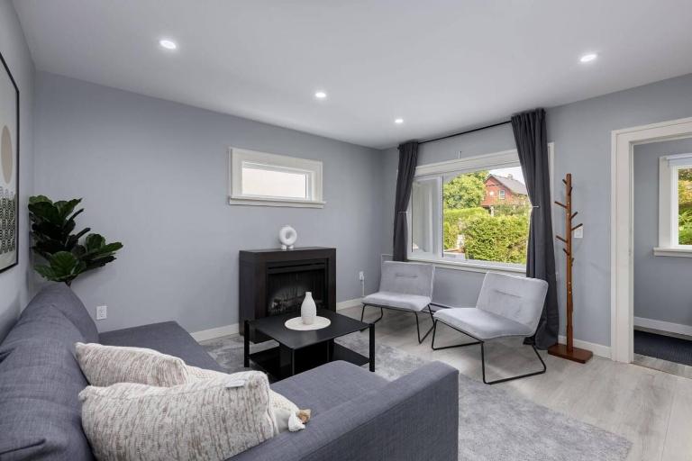 Spacious 4BR Retreat near YVR and DT - B&B Vancouver
