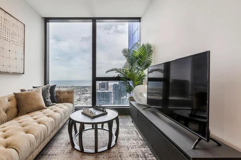 Exclusive Luxury and Spectacular Views at Australia 108 - B&B Melbourne