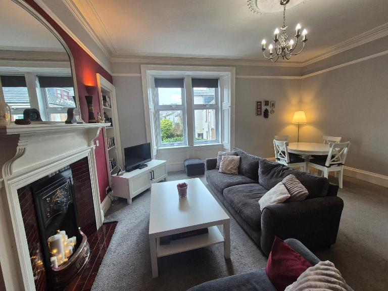 Brae View Coastal Gem - B&B Largs