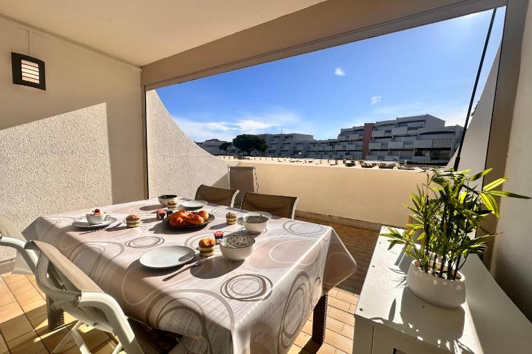 Le Catamaran - Studio proche de la mer avec terrasse - Chambres d'hôtes Le Grau-du-Roi
