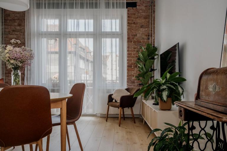 Studio 141 z podwójnym łóżkiem i rozkładaną sofą - Ferienwohnung Wroclaw