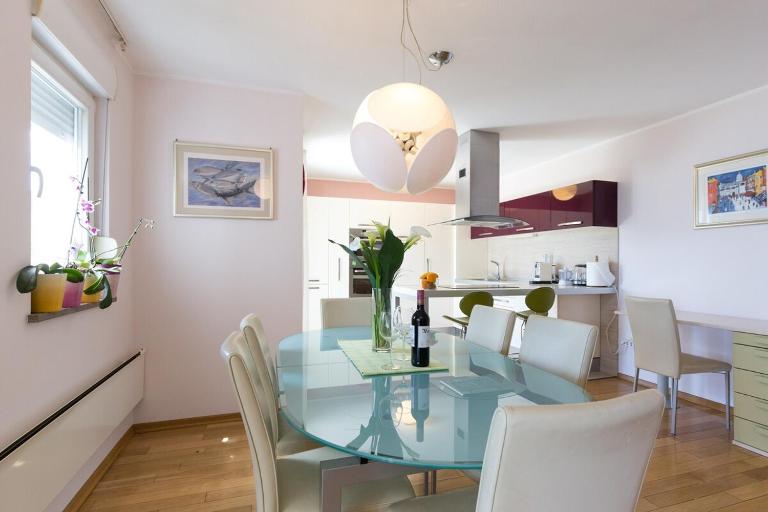 Apartman Sara s predivnim pogledom na more - B&B Matulji