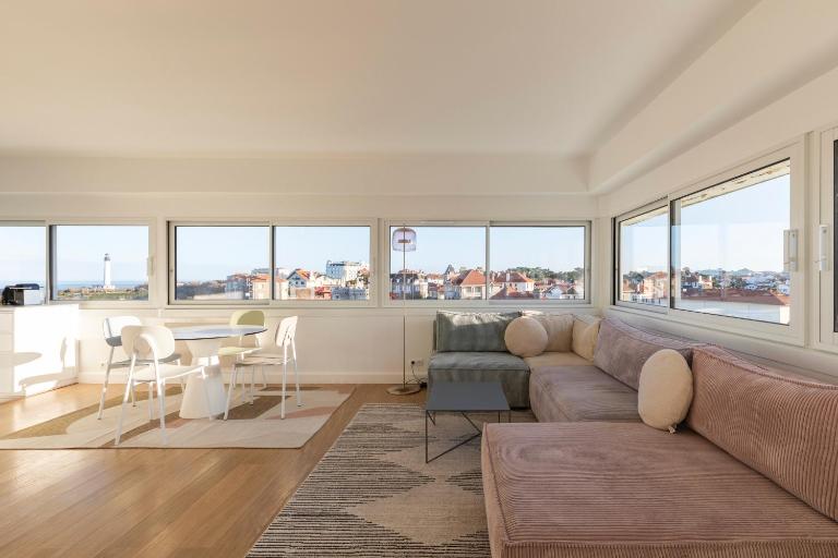 Duplex Panoramique avec vue sur l'océan et Jaccuzi - Bed and Breakfast Biarritz