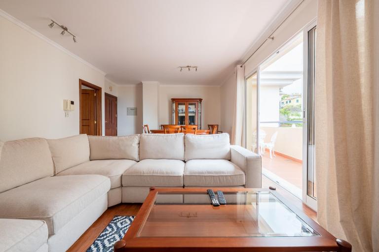 Madeira Sunny Penthouse - Bed and Breakfast Funchal