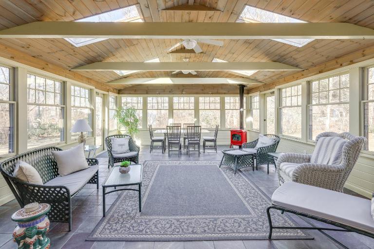 Beach & Golf Hub w/ All-Season Sunroom in Cape Cod - B&B Orleans