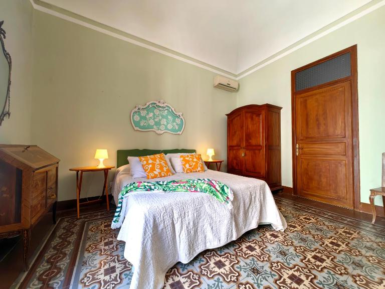 Downtown Grandama Home della Cassatella - Air Conditioner&wifi - B&B Castellammare del Golfo