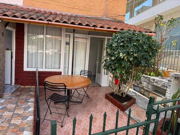 Center Rooms - Bed and Breakfast Sarandë