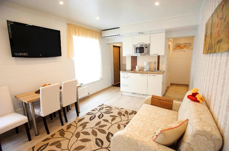 Karusselli Apartement - Ferienwohnung Pernau