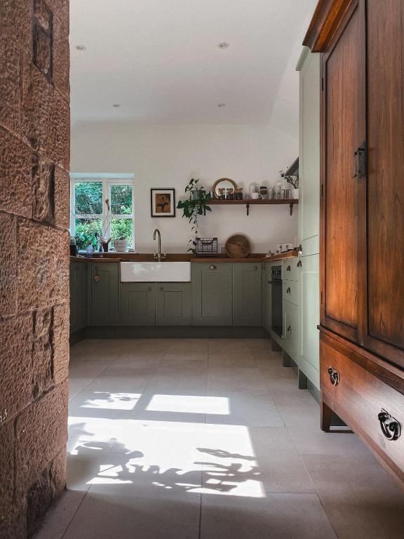 Chapel Cottage- Coastal Somerset Retreat - Chambres d'hôtes Williton
