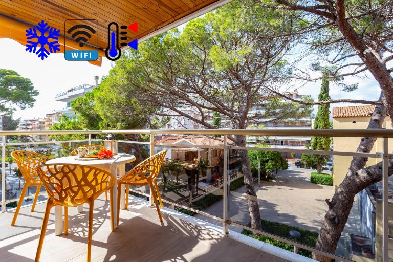 MARITIM Red Coral 1st Line WiFio - B&B Salou