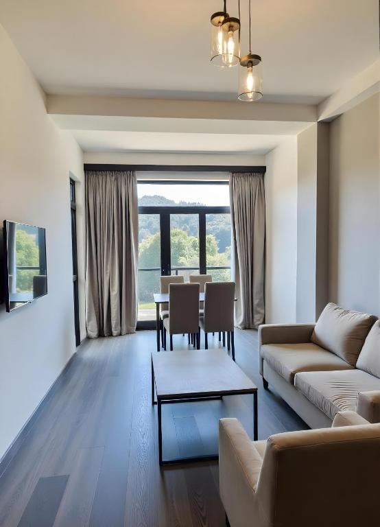 Tsaghkadzor Kechi Heights Retreat - Luxe Family Apartment - B&B Tsaghkadzor