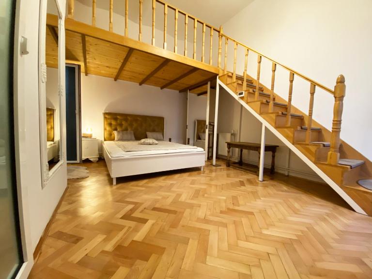Piața Sfatului Brassai Apartments - B&B Braşov
