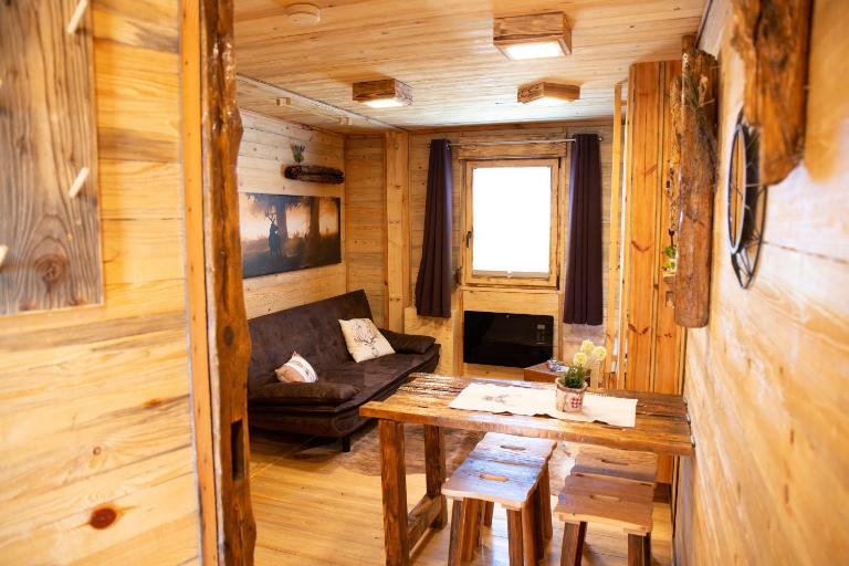 Land Alm Family Lodges - B&B Nohra