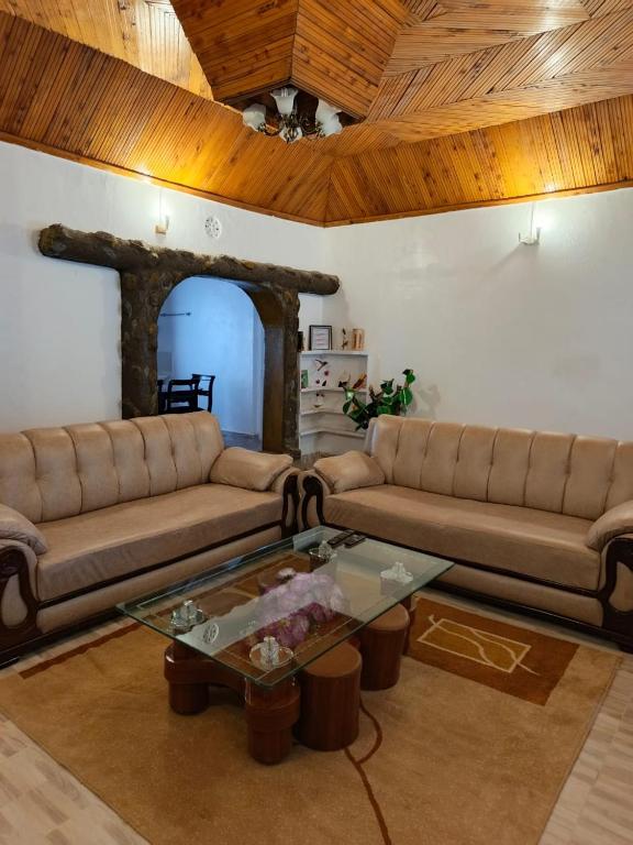RUWAMU Guesthouse - B&B Naivasha