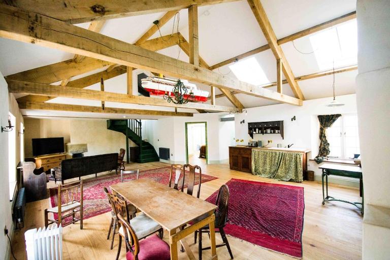 Stylish loft apartment - The Sail Loft - B&B Crewkerne