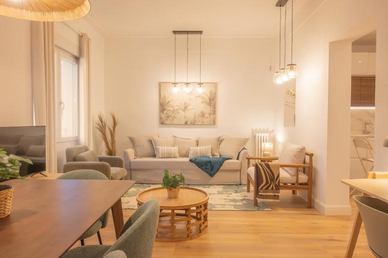 Temporary central apartment in the Retiro Temporal IBI385A - B&B Madrid
