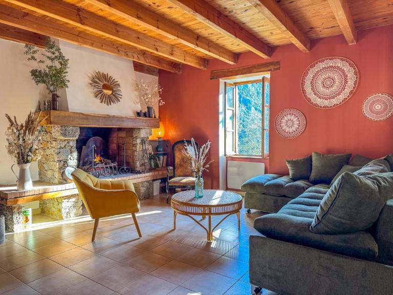 La Grossille Mas avec piscine - B&B Notre-Dame-de-la-Rouvière
