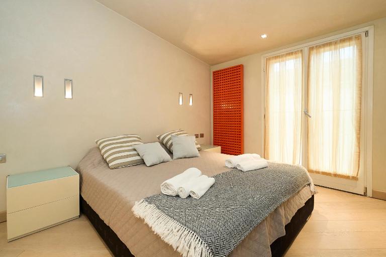 Luxury House - 2 Minutes Walk from Central Station - B&B Milán