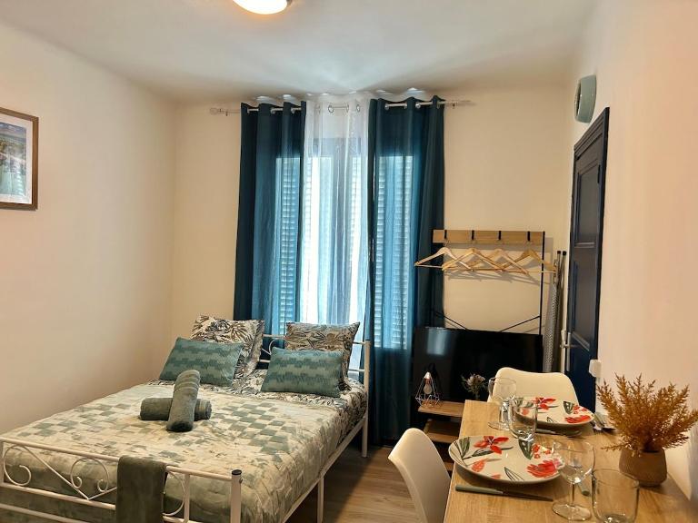 Studio près de la Gare et Centre - B&B Lorient