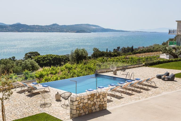 Eviono Sea View Apartments - Bed and Breakfast Lixoúri