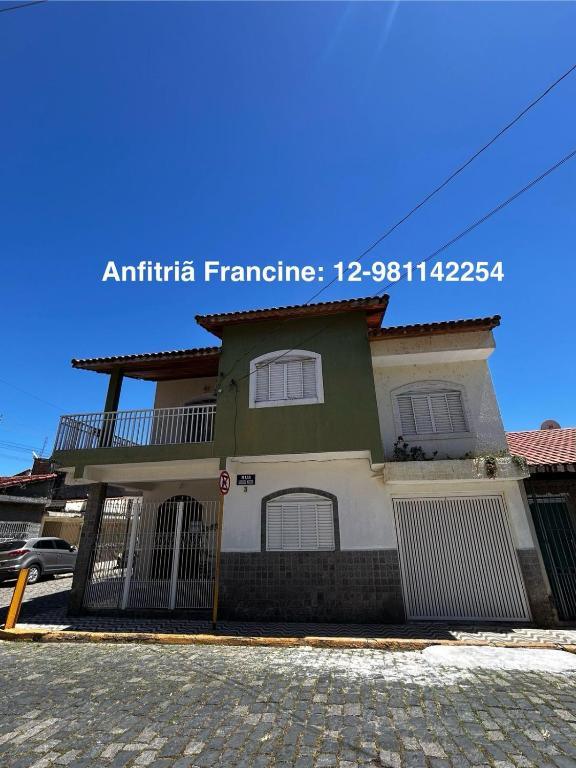 Apto 1 com varanda em Aparecida 5min do Santuário Nacional - B&B Aparecida