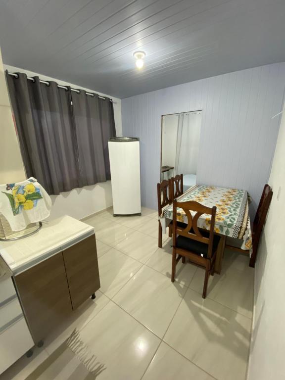 Flat, perto da praia de Itapema - Bed and Breakfast Itapema