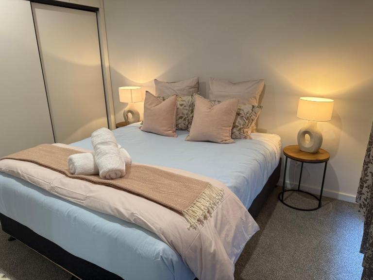 Contemporary Haven on Jarden Mile - B&B Taupo