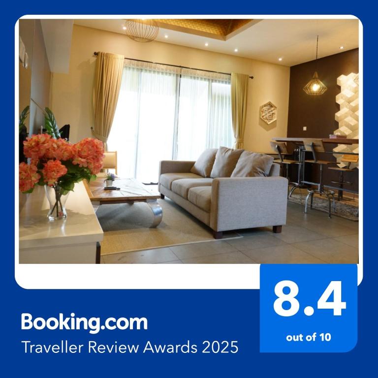 Vimala Hills Resort Cozy Villa Puncak Gadog Bogor - Bed and Breakfast Bogor