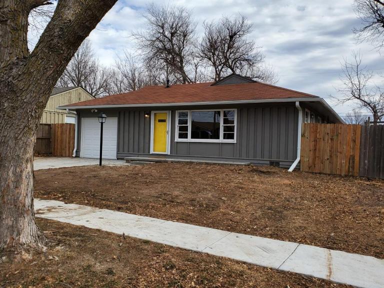 South Side Chic 3Br 1Ba 10mn to McConnell Spirit - Chambres d'hôtes Wichita