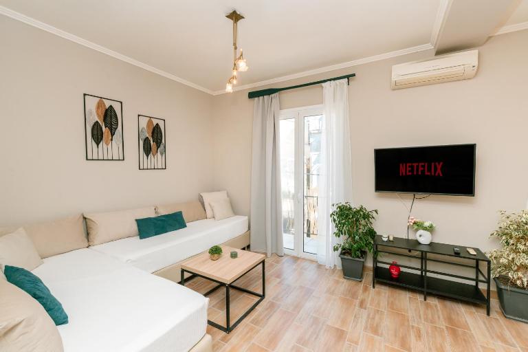 Corfu Town Getaway - B&B Karyófyto