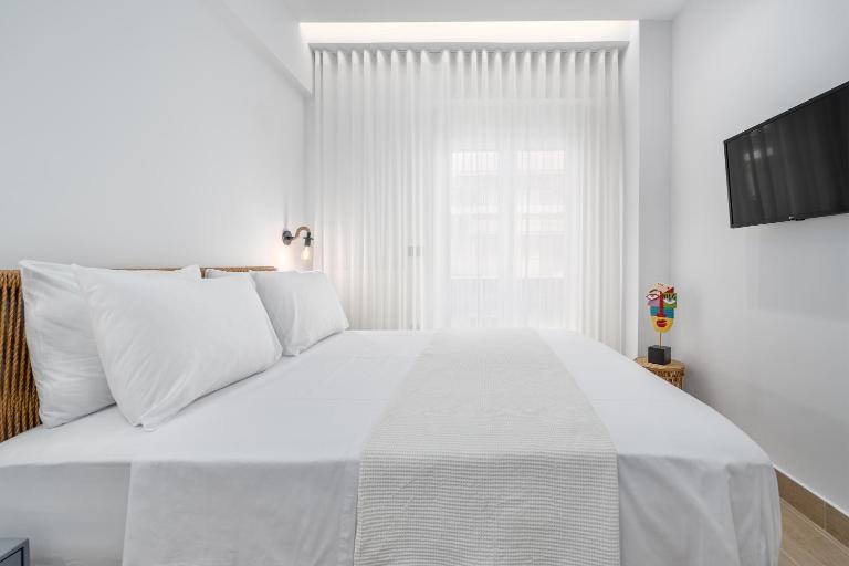 Rizes Suites Metro Dafni - B&B Athens