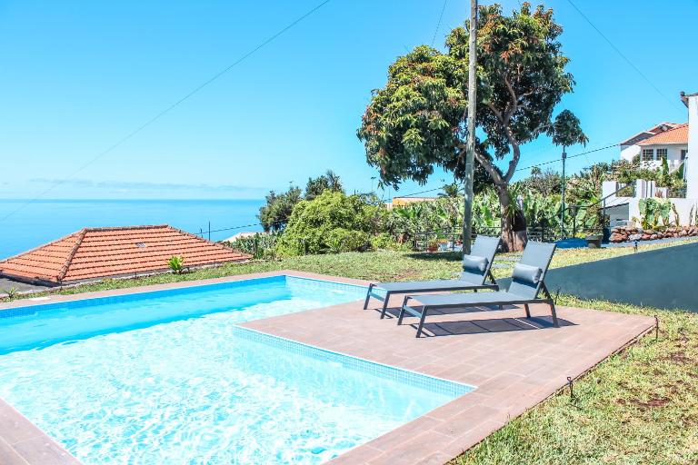 Casa da Vila Apartments - Chambres d'hôtes Arco da Calheta