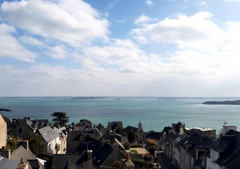VUE MER panoramique Appartement classé 3 étoiles 2p - B&B Saint-Cast-le-Guildo