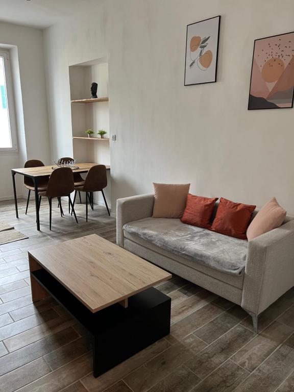 Cozy Apartment Old Antibes - B&B Antibes