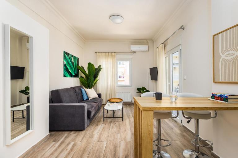 Tropical & Faces by Nest - Ferienwohnung Thessaloniki